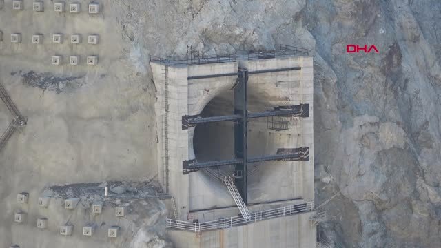 Artvin Türkiye’nin En Yüksek Baraj İnşaatında 64 Metre Gövdeye Ulaşıldı