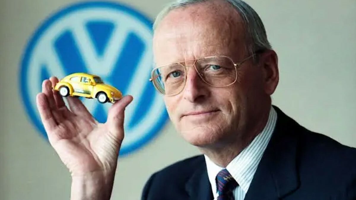Volkswagen’e en parlak dönemini yaşatan başkan Carl Hahn hayatını kaybetti