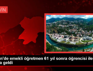 Artvin’de emekli öğretmen 61 yıl sonra öğrencisi ile bir ortaya geldi