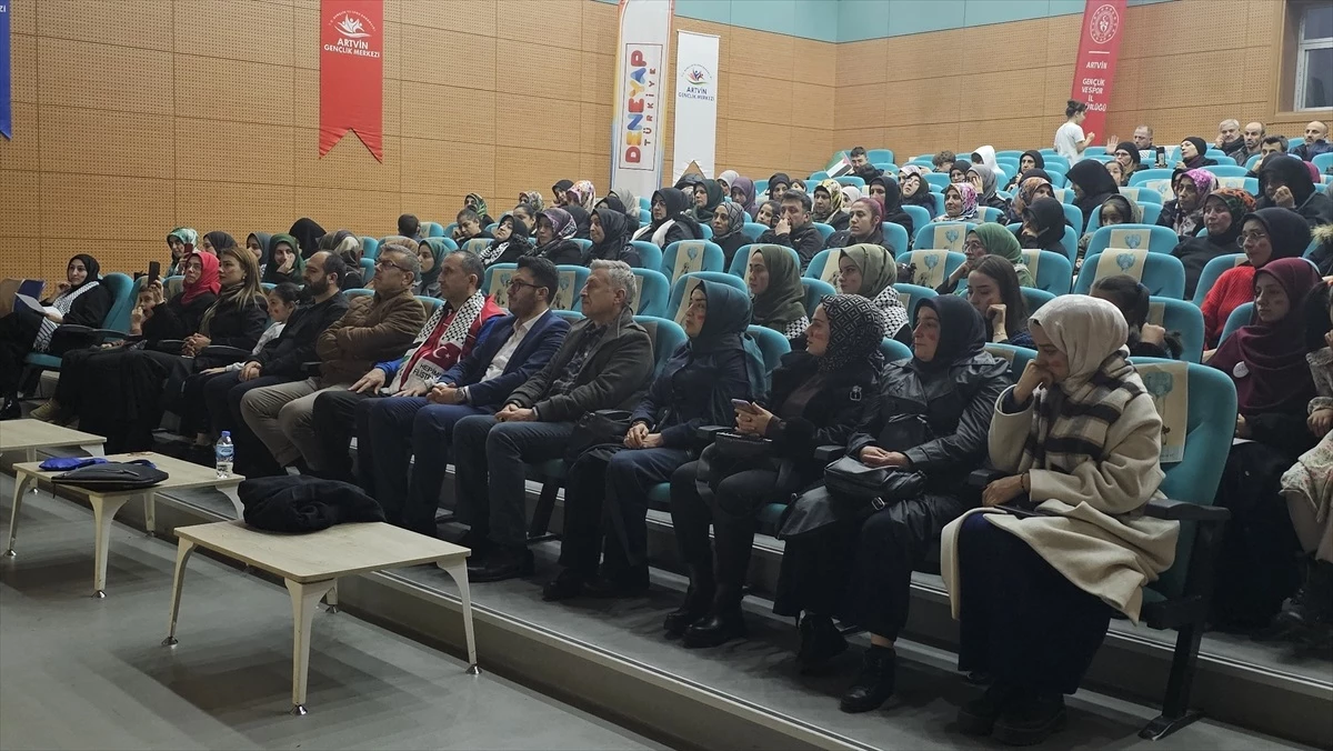 Artvin’de “23 Aralık Dünya Şehit Çocuklar Günü” programı düzenlendi