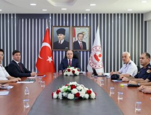 Artvin Valisi Cengiz Ünsal Başkanlığında Güvenlik Kıymetlendirme Toplantısı Gerçekleştirildi