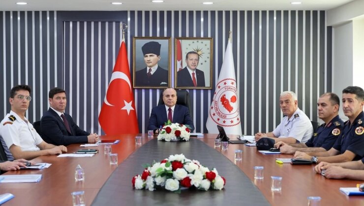 Artvin Valisi Cengiz Ünsal Başkanlığında Güvenlik Kıymetlendirme Toplantısı Gerçekleştirildi