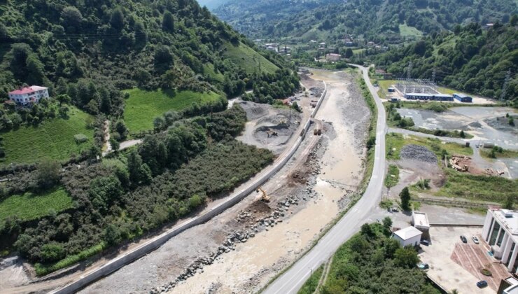 Arhavi’de Kapisre Deresi Taşkın Müdafaa Projesi İkinci Etap Başladı