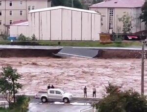 Artvin’de Çok Yağışlar Yol Çökmelerine Neden Oldu