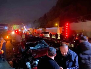 Artvin Hopa’da Trafik Kazası: Bir Meyyit, Bir Yaralı