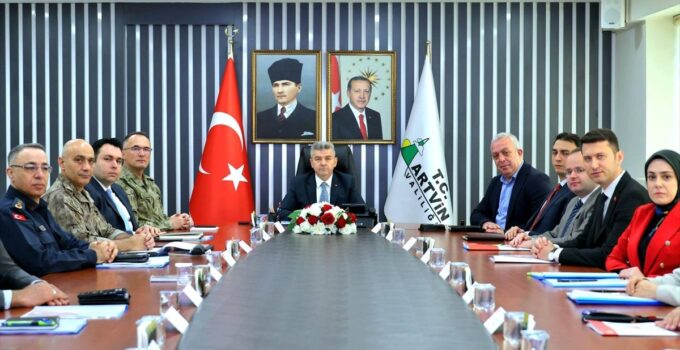 Artvin’de okullardaki önlemlerle ilgili toplantı düzenlendi