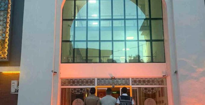 Cezaevinden firar eden ve 16 yıl katılaşmış mahpus cezası bulunan hükümlü Ardanuç’ta yakalandı