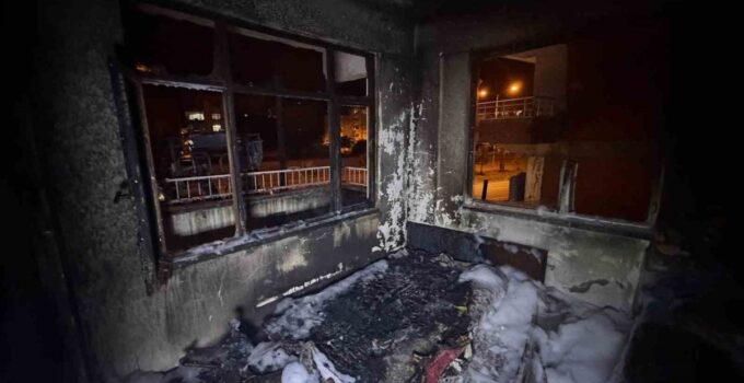 Hopa’da kundaklama kuşkulu yangın: Mesken sahibi hastaneye kaldırıldı, bir kişi gözaltında